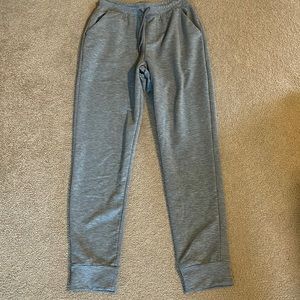 Athletic works gray pocketed jogger sweatpants